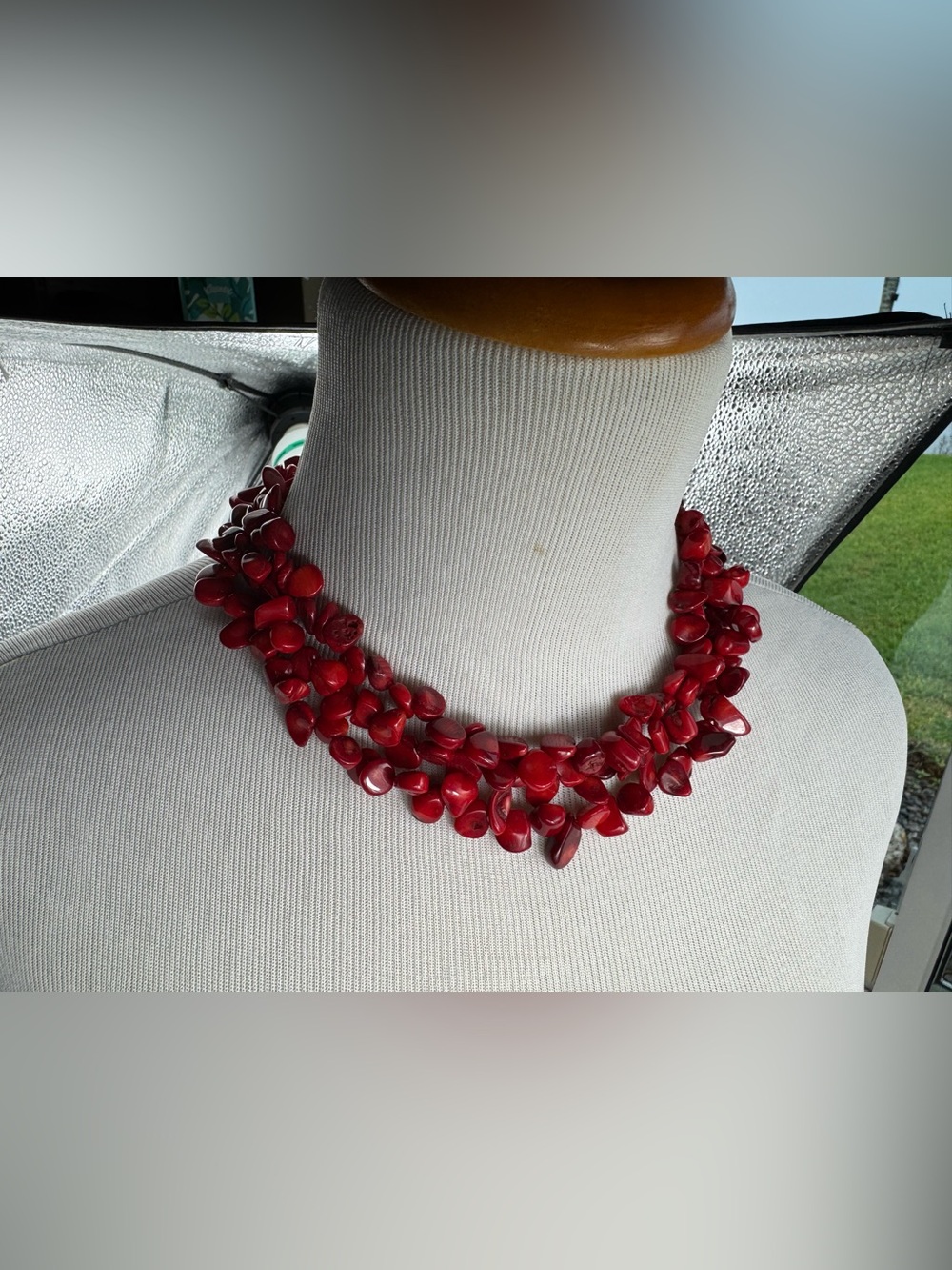 Red coral necklace